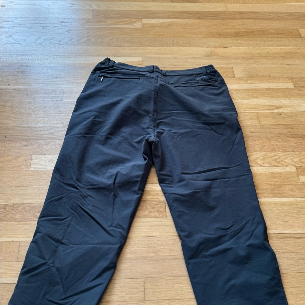 Men 2x the North Face dry skin pants